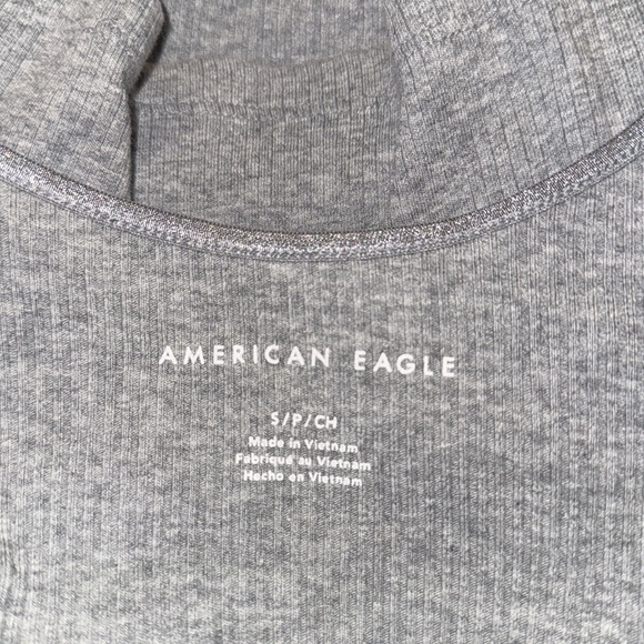 American Eagle Cropped Cami - Picture 5 of 7